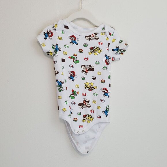 Super Mario Nintendo all-over-print baby onesie - Picture 9 of 9